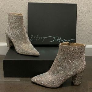 Betsey Johnson Women's Sb-Cady Fashion Boot